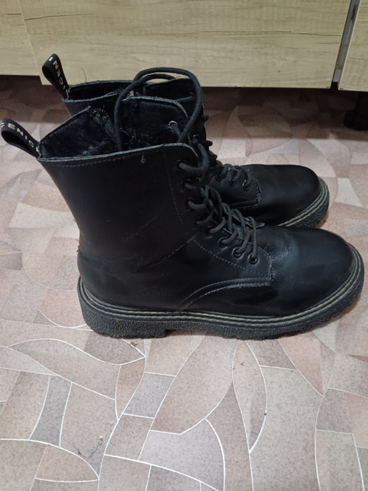 Зимние женские сапоги