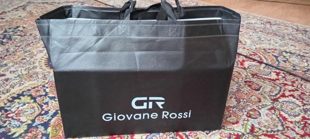 Осенний кожанный ботинок