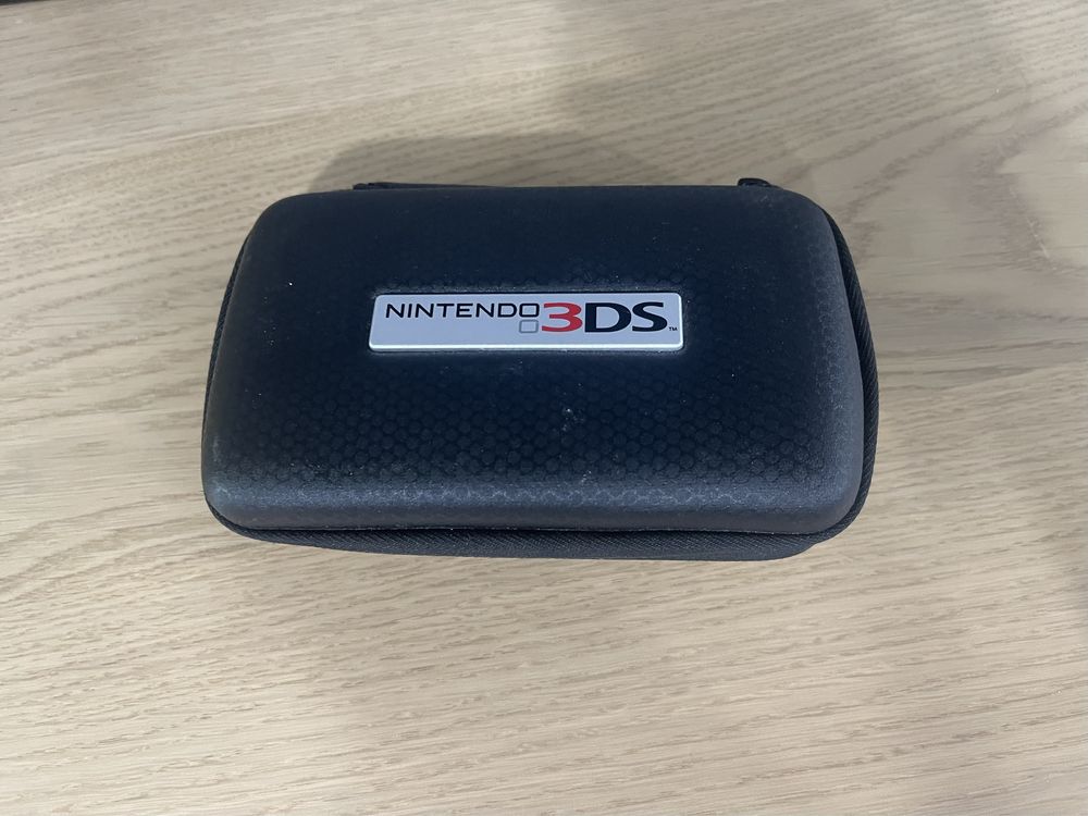 Nintendo 3ds modat 32gb + baterie rezerva