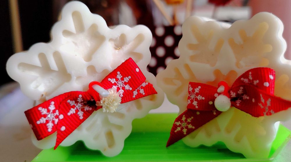 Подаръци от восък