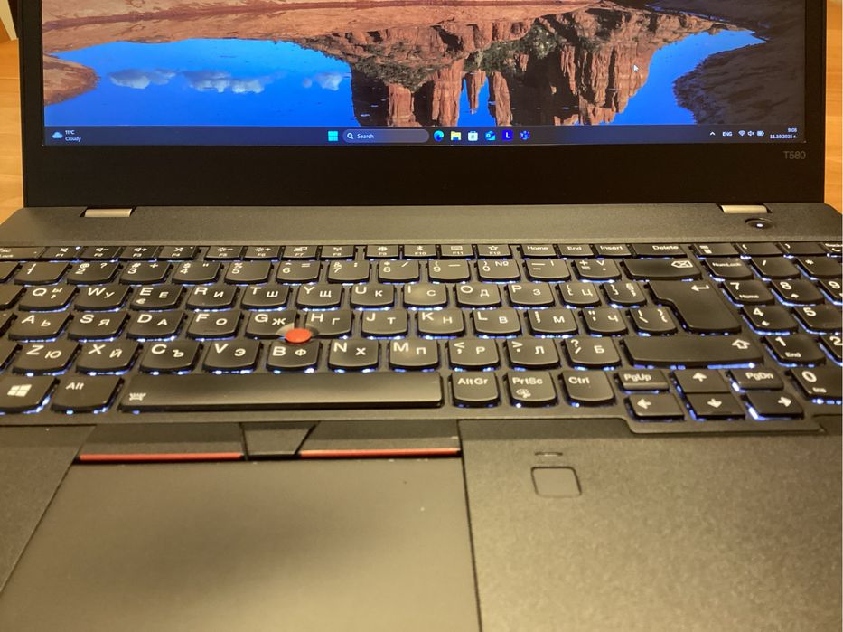 Lenovo T580 + чанта Леново + зарядно и мишка