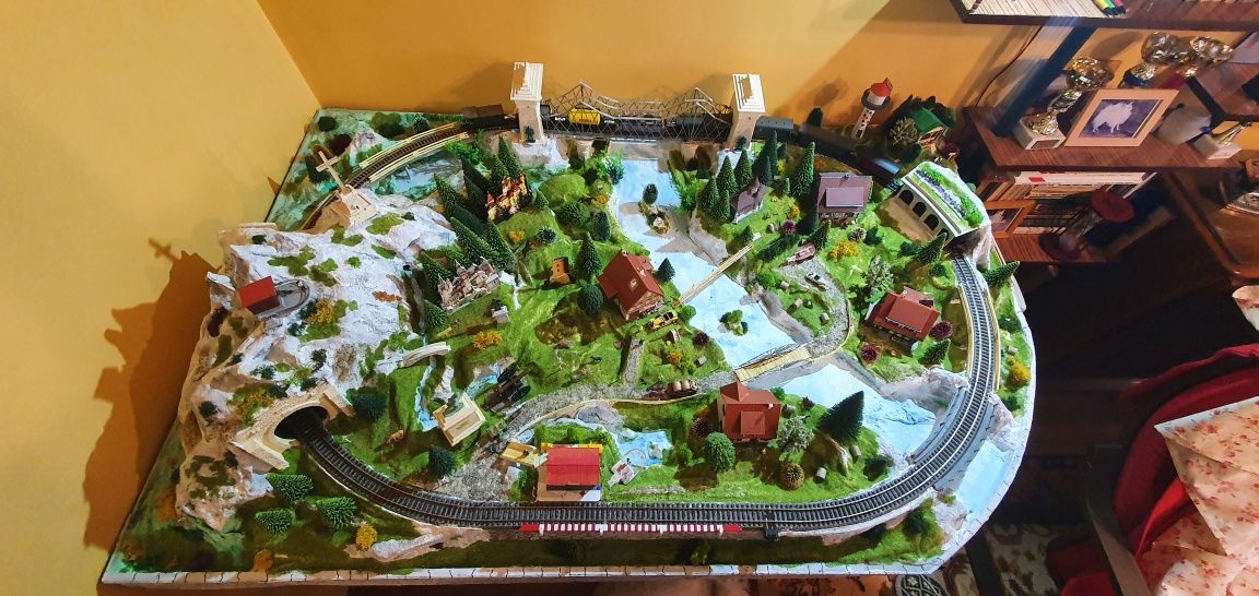 Diorama Tren Electric scara H0