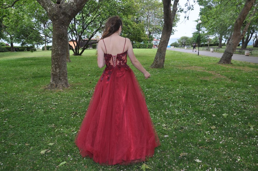 Бална рокля.