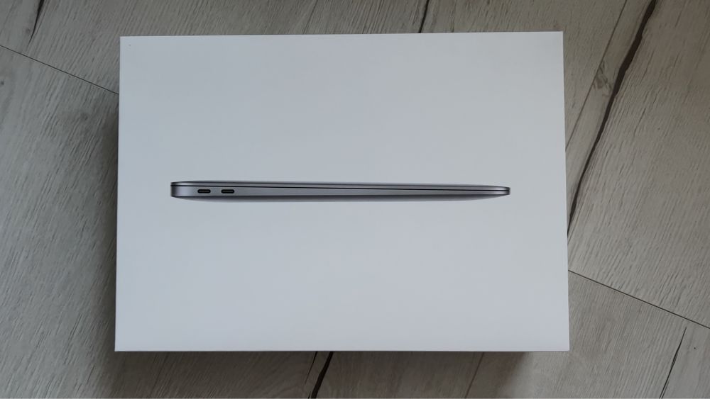 ТОП ОФЕРТА!!! Нов Macbook Air M1/256GB/8RAM/ 21м гаранция