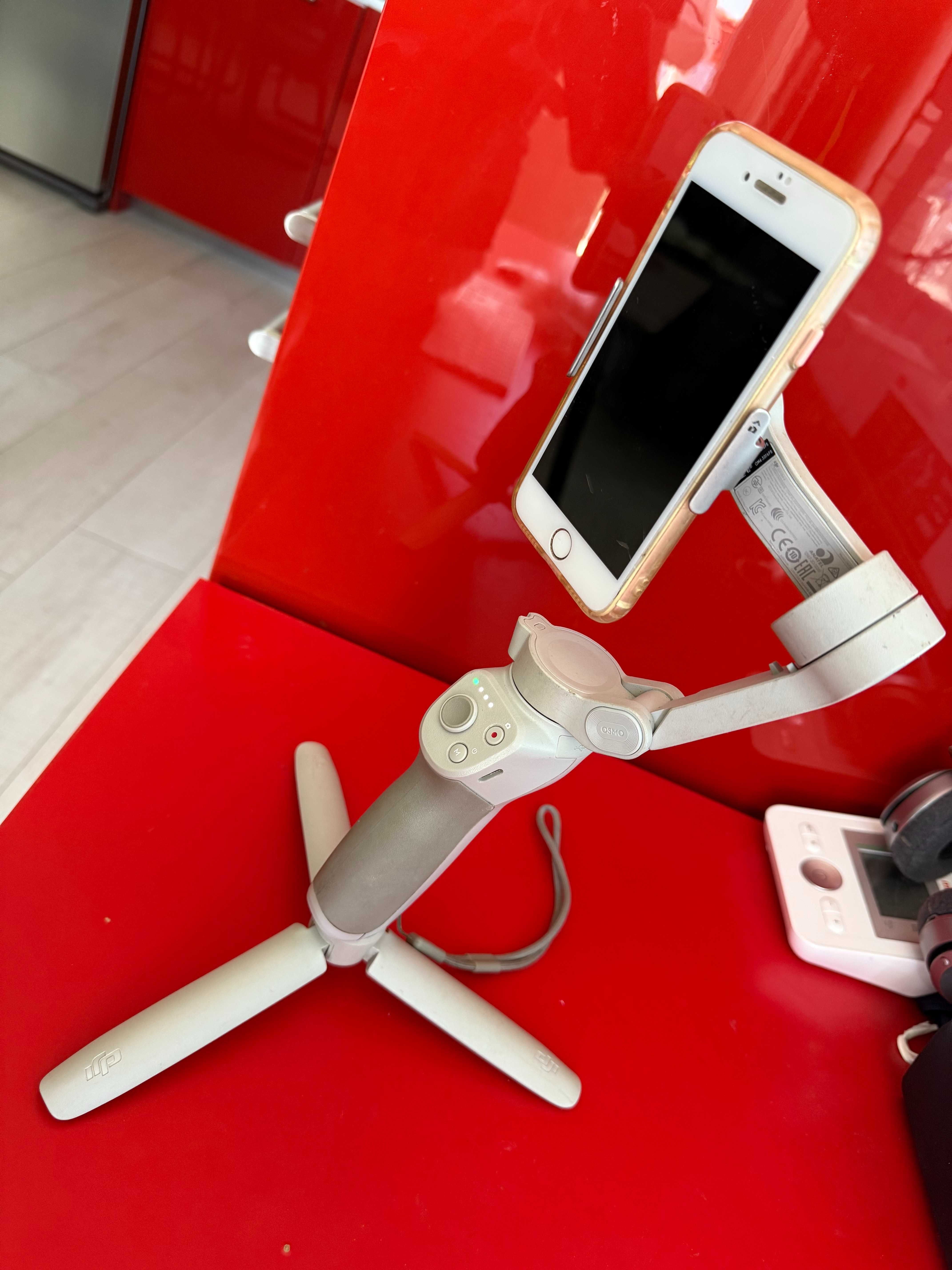 DJI OM 4 - Гимбал за Смартфон