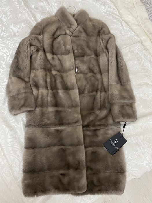 Продам Шубу из норки