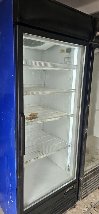 Холодильник продаётся