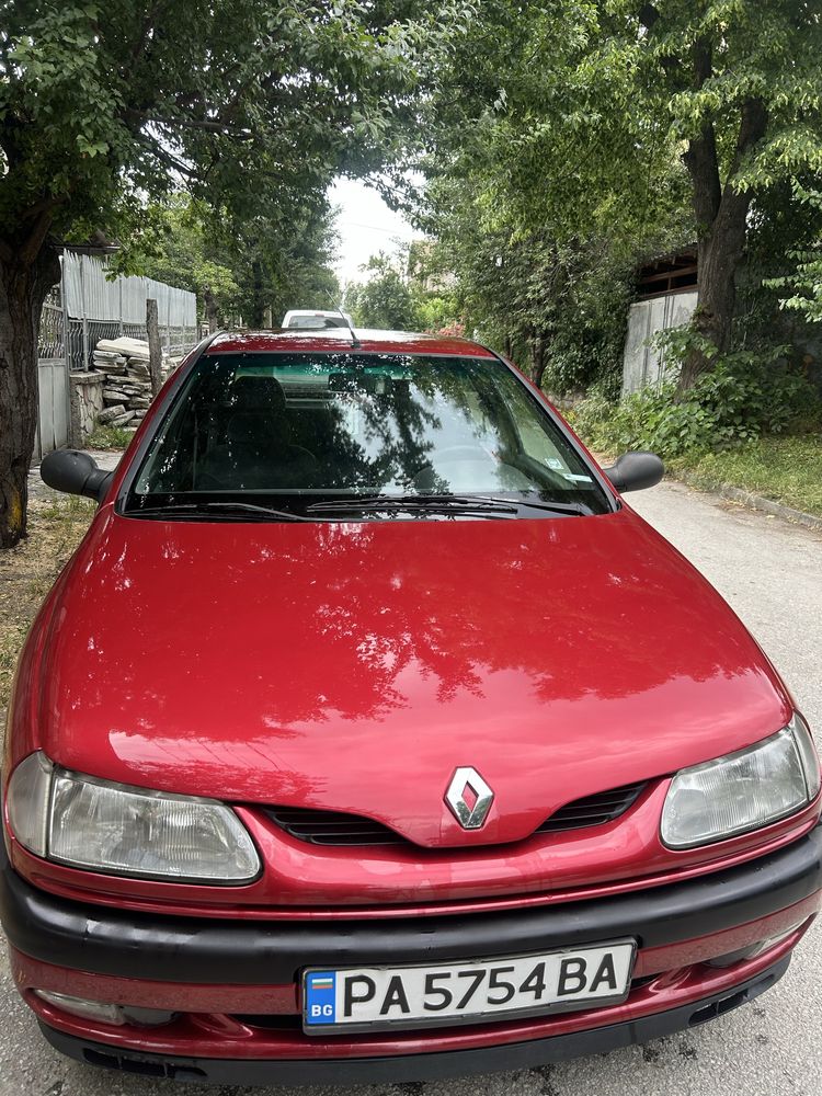 Продавам Renault Laguna
