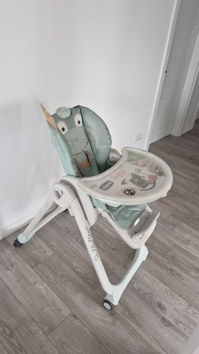 Scaun de masa chicco polly start 2