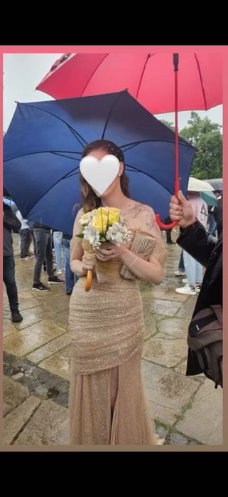 Абитуриентска рокля