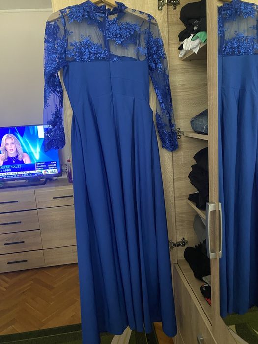 Дамски официални рокли размер Л/Хл