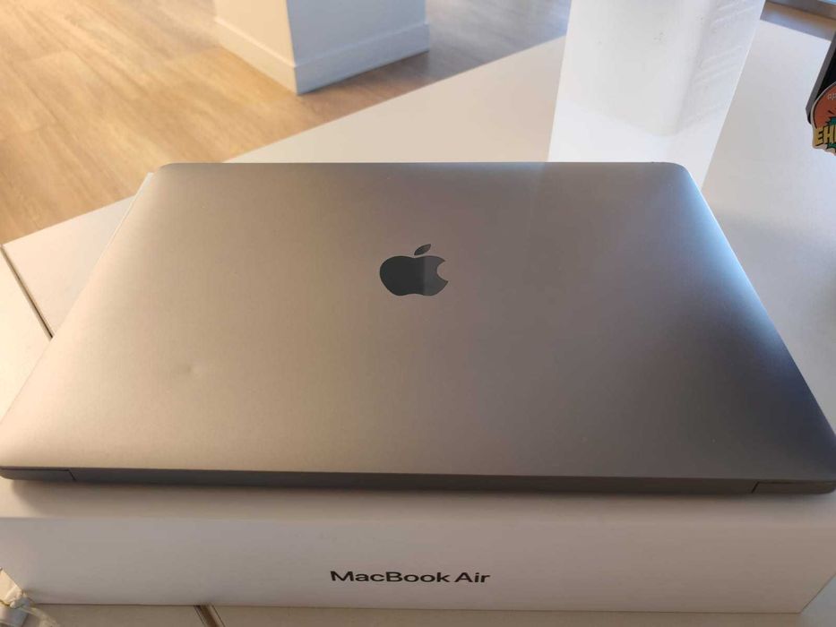 Ноутбук Apple MacBook Air 2020 M1 / 13″ / 8GB / SSD 512GB