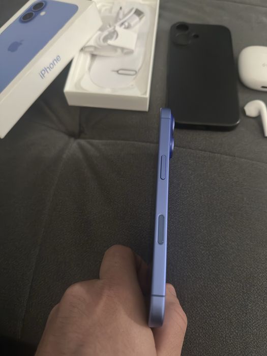 Iphone 16 128GB ultramarine