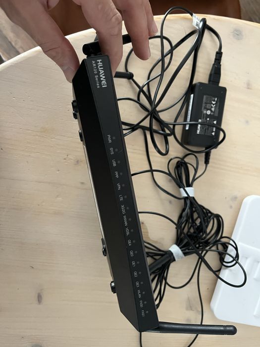 Router Huawei 4G LTE dual sim