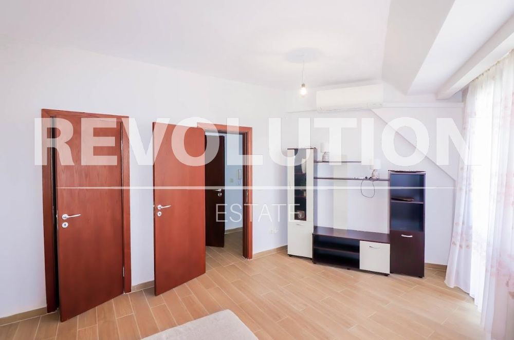 Двустаен апартамент в района на  Галата!