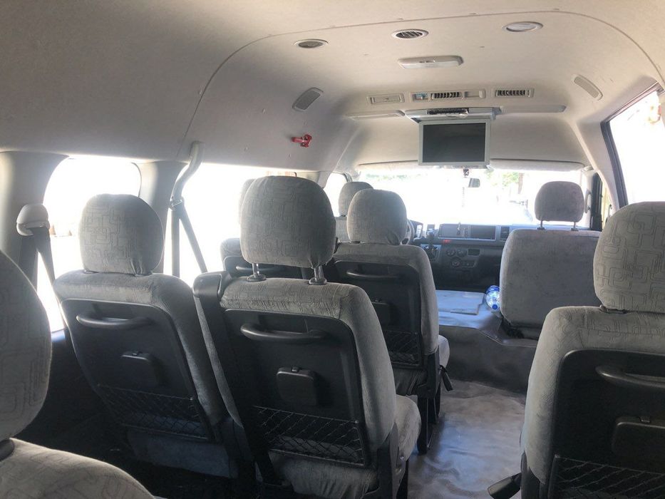 Toyota       Hiace.