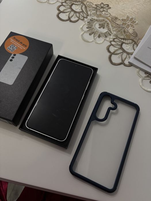 Samsung S24,marble gray.