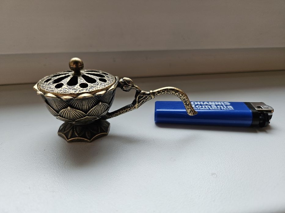 Arzător de tămâie din bronz