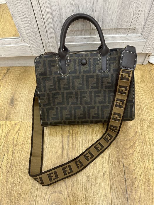 Продается сумка Fendi!