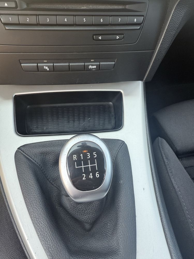 Bmw 318d, 2010 manuala