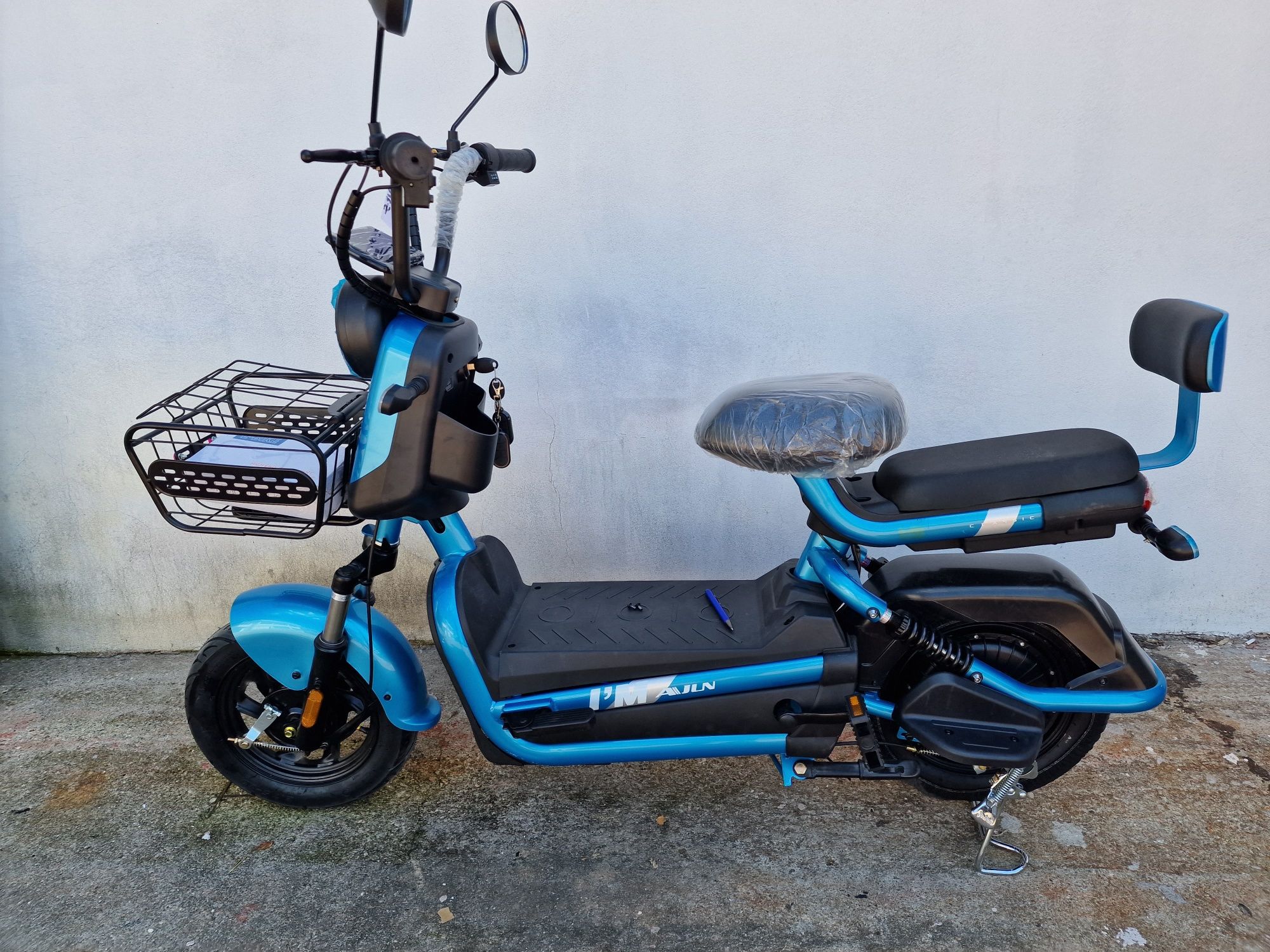 Scuter electric ,moped ,bicicleta electrica Cod 016Z