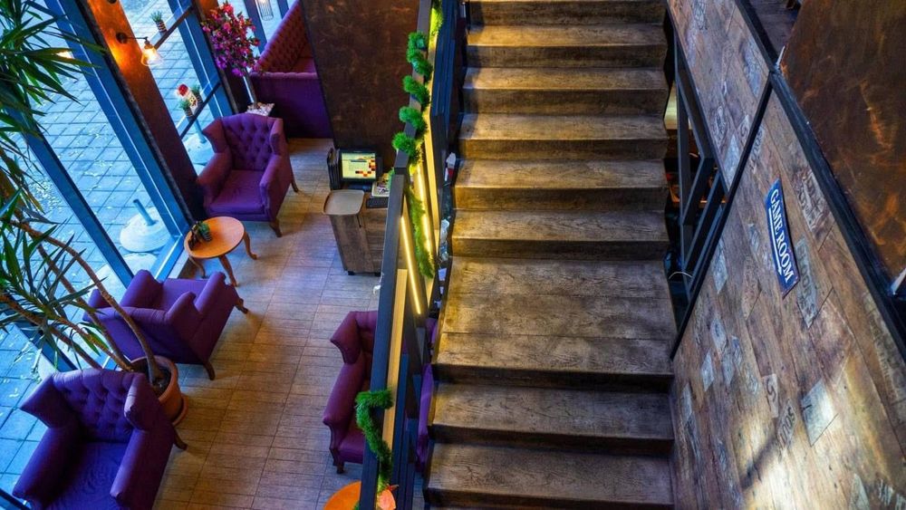 Ключ в офиса! Разработено Заведение, под наем, Център