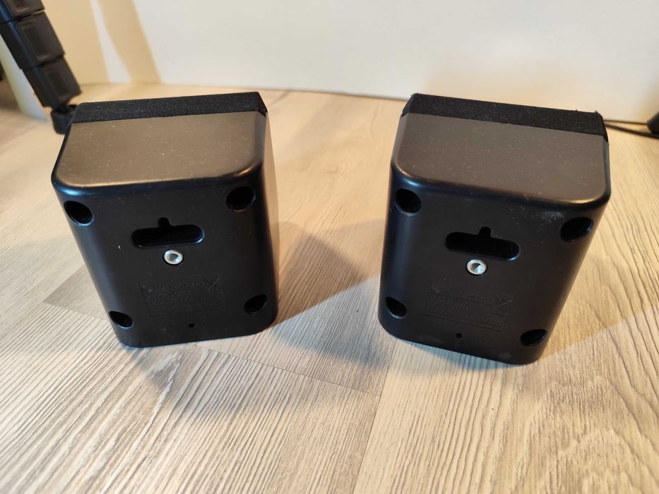 Doua boxe LG 4ohm fara fire