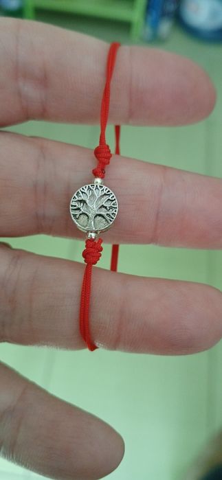 Нови Ръчно Изработени Гривнички