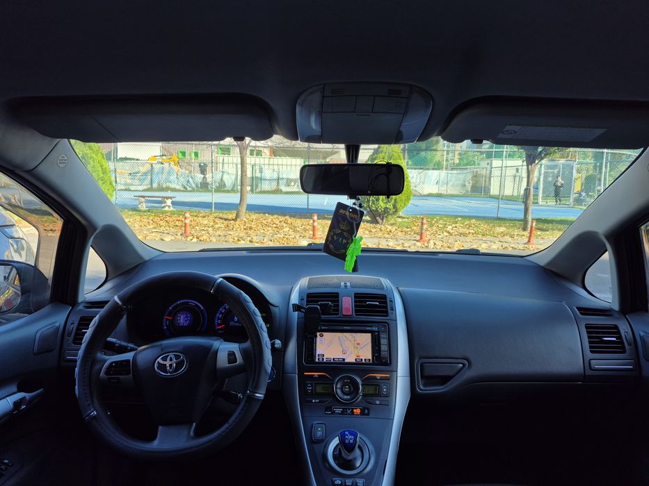 Toyota Auris 2011 Hybrid