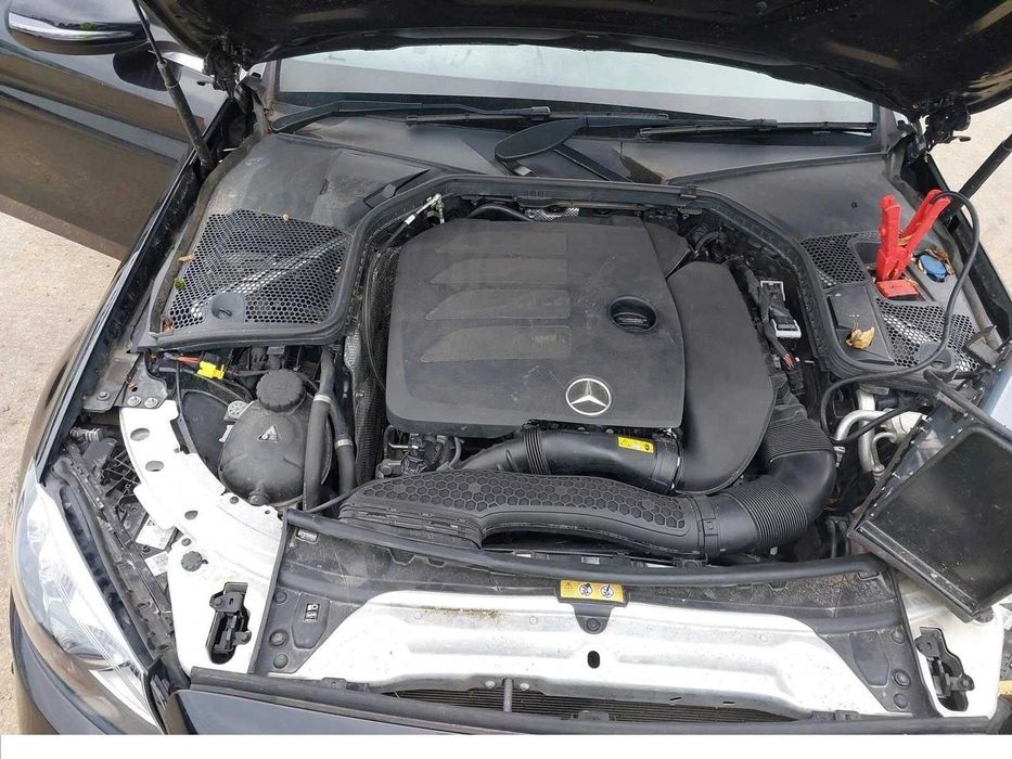 Бутало + биела 1.5 Turbo 184 PS 264.915 Mercedes C200 EQ Boost