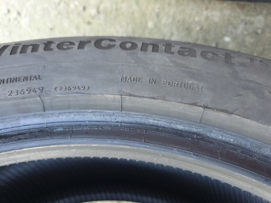 De vânzare anvelope iarna Continental 225 55 r19