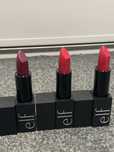 Rujuri e.l.f. / ELF O-Face Satin lipstick nuante de rosu