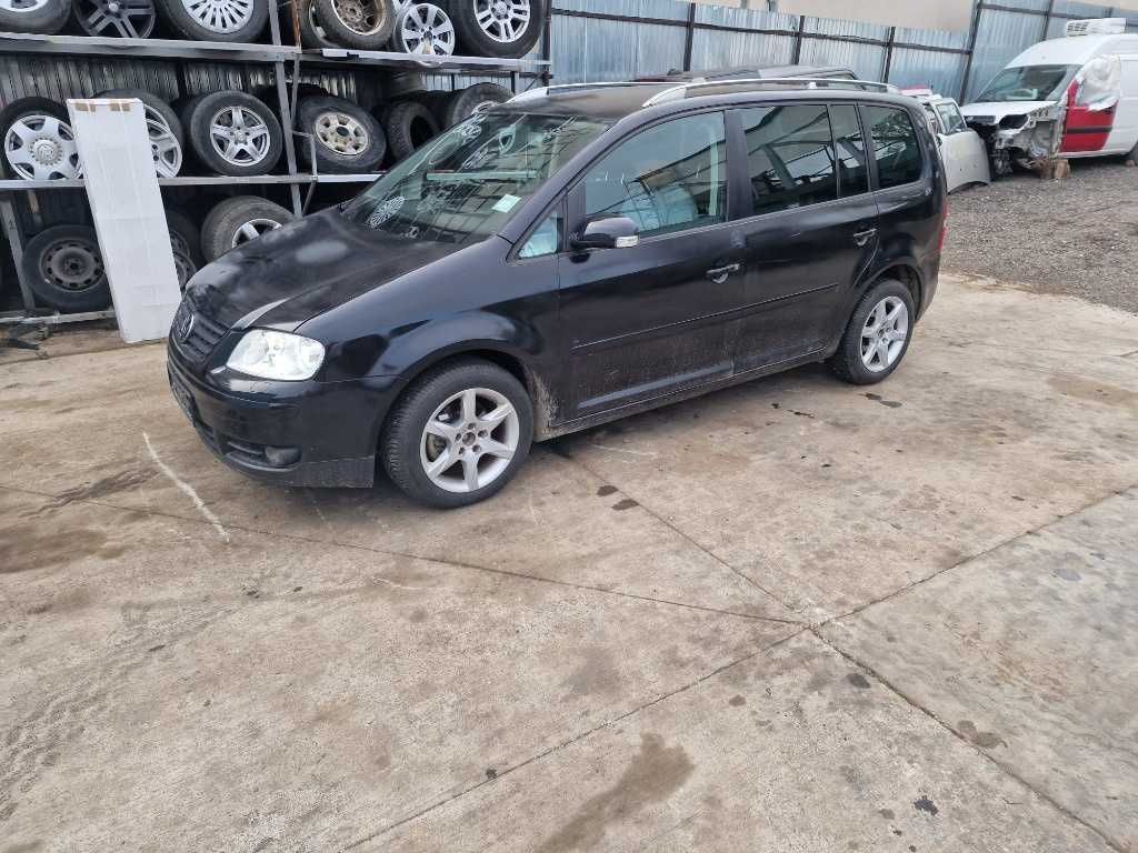 Dezmembrez dezmembrari VW TOURAN 2.0 AZV XENON an 2005