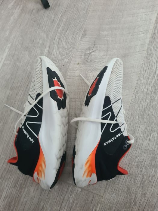 Adidasi New balance