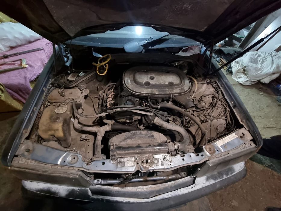 Продам машину мэрс 190