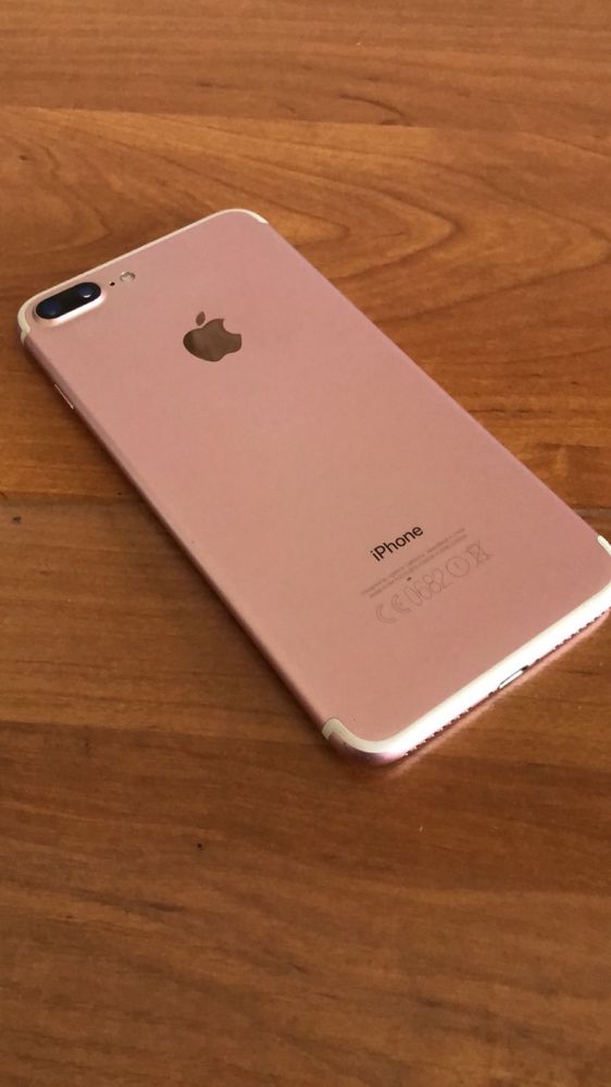 Продается айфон 7+