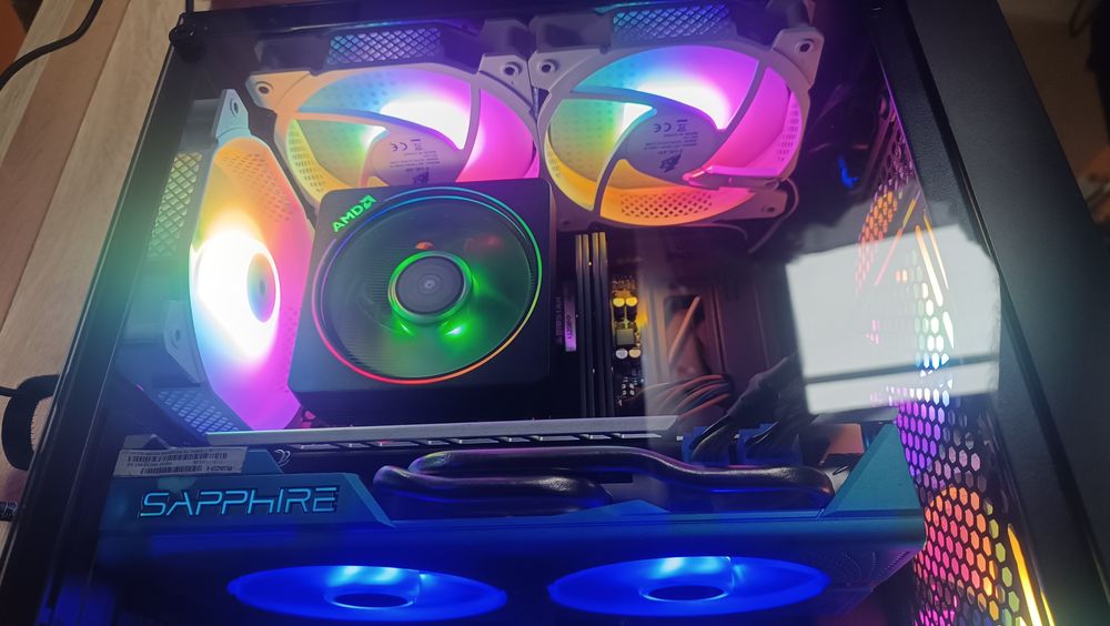 Unitate Gaming Procesor AMD Ryzen 5 3600 12core 4ghz 16gb ddr4 RX580 8