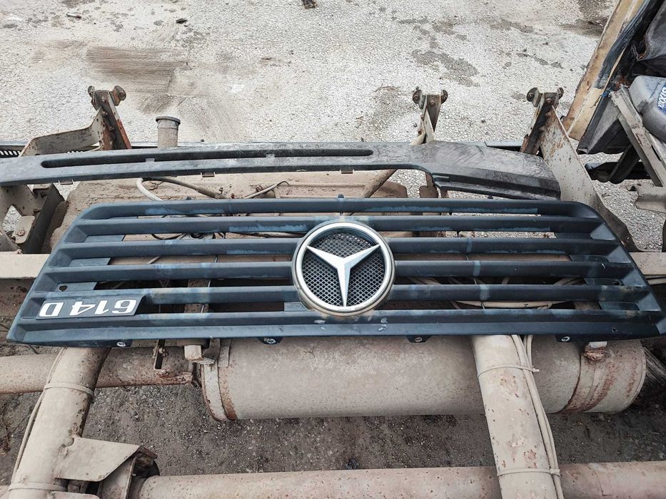 Mercedes Vario 614 на части