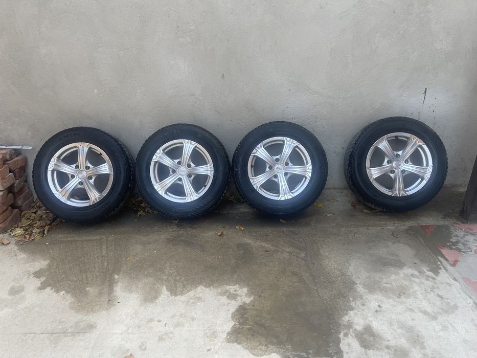 Продается зимние шины с дисками