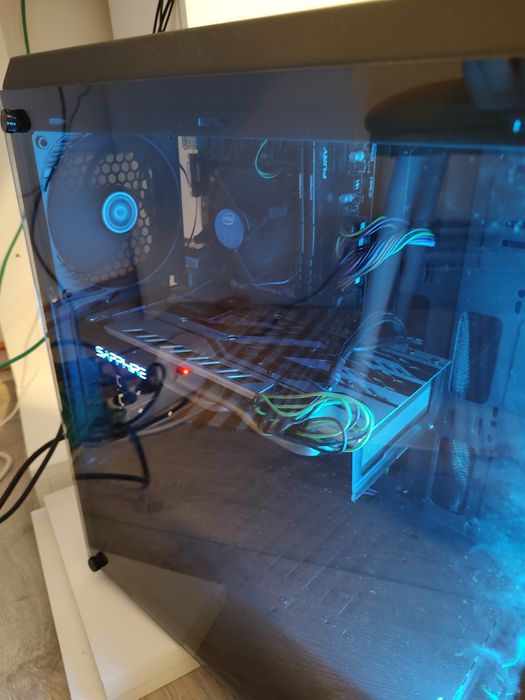 PC i5 7500 - 16GB RAM - RX580