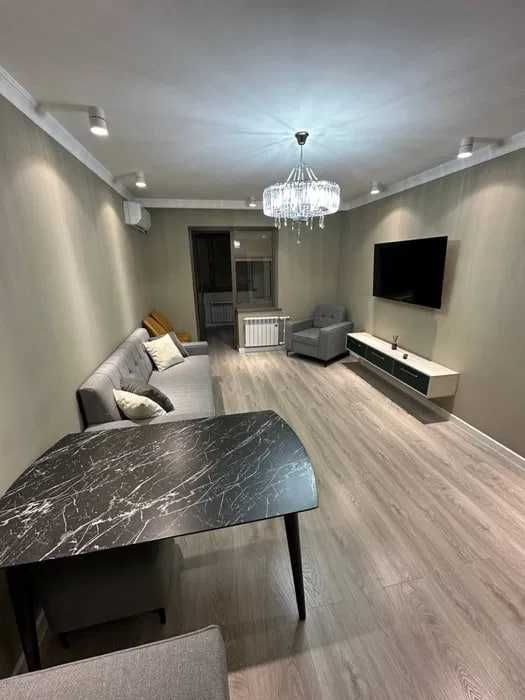 Сдается в аренду 2 ком квартир в Госпитальный Dolce Italia 1065