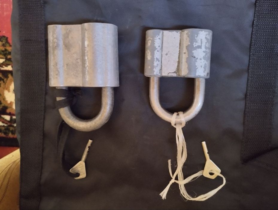 Замок навесной ( осма замок)