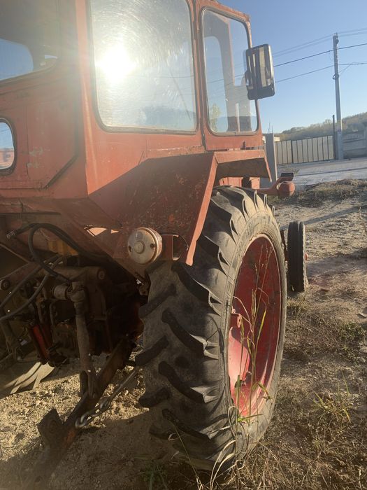 Utb 650 in stare buna vine impreuna cu plug si stropitoare