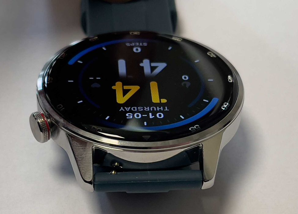 Часовник Realme Watch S2