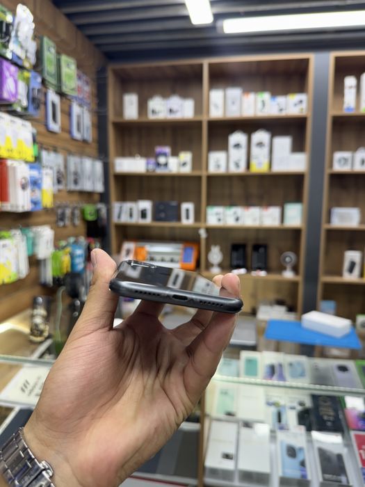 Iphone 11 128GB ideal