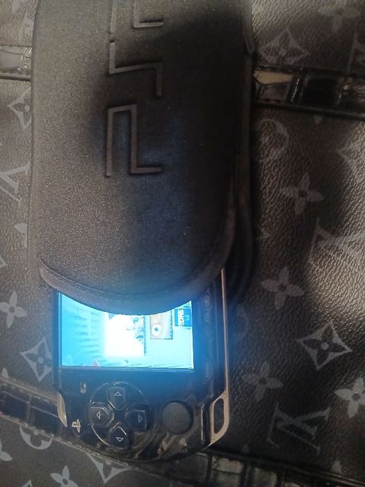 Assalom alekum Psp sotiladi Original holati yaxwi rasmdagidek holat