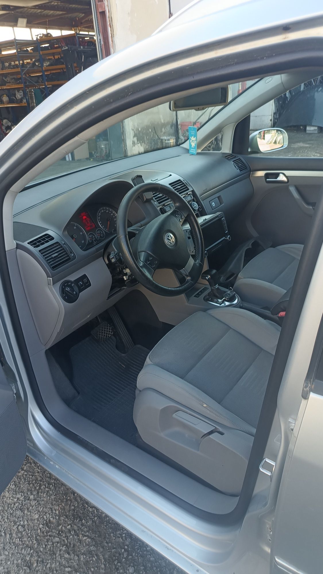 VW Touran 2.0 TDI DSG Facelift