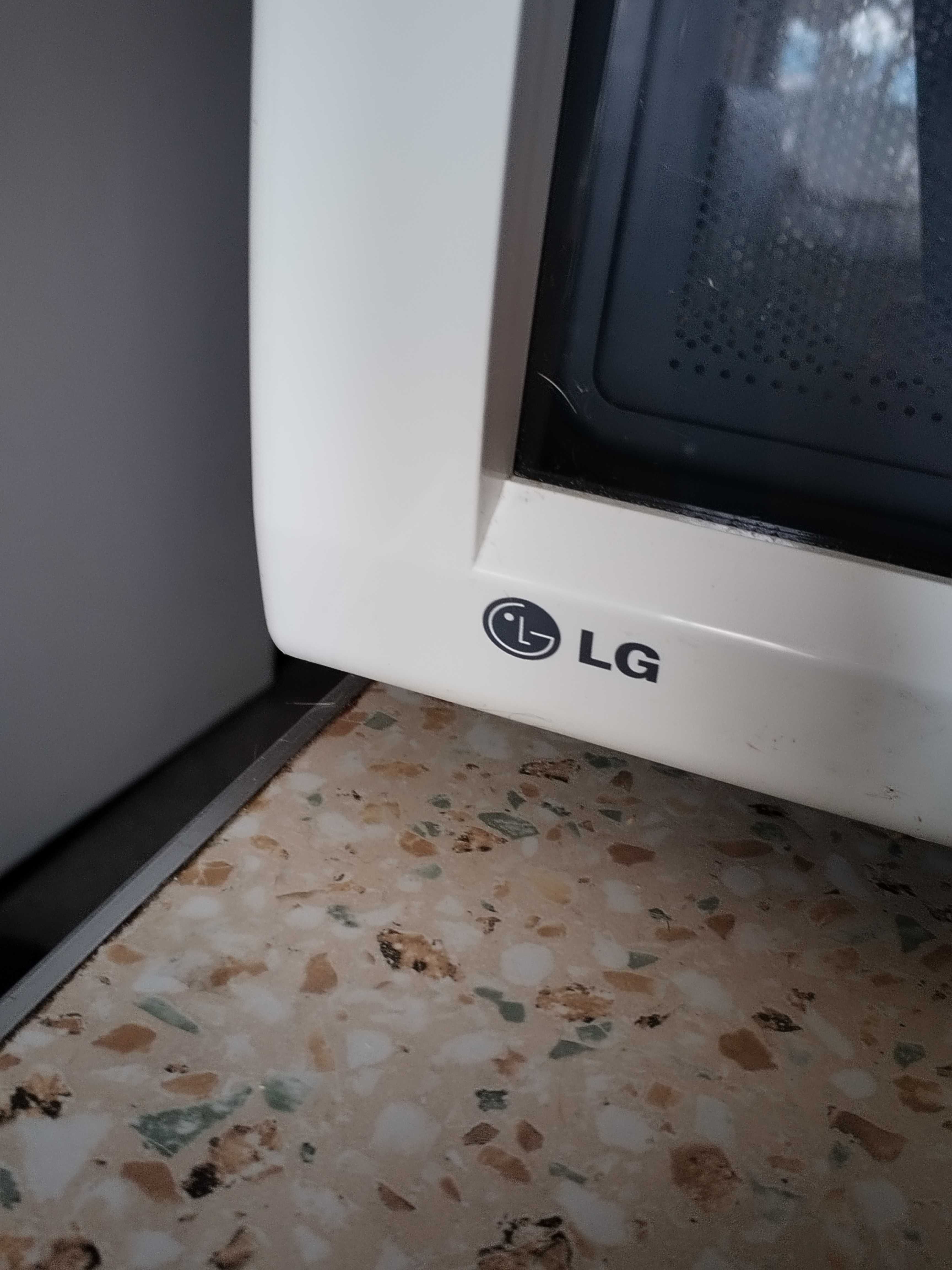 Микровълнова печка LG