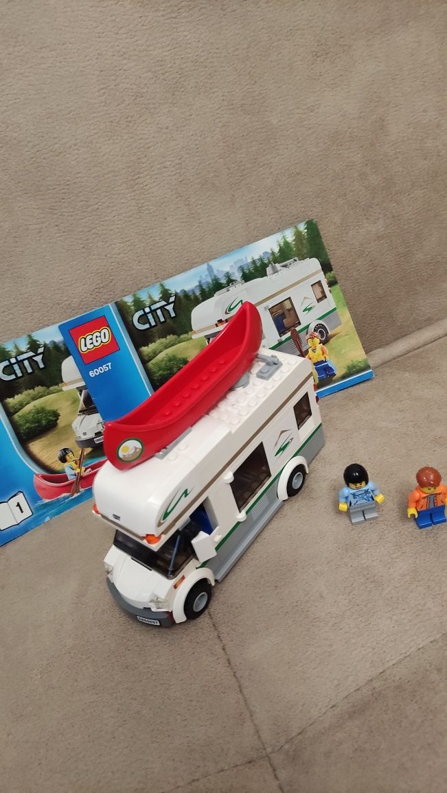 LEGO City Туристически КЕМПЕР Camper Van - 60057