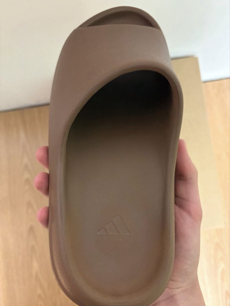 Vând Yeezy Slide Flax 44